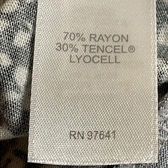 J. Jill Baroque Border V-Neck Tunic (Size L) NWT - Picture 7 of 7
